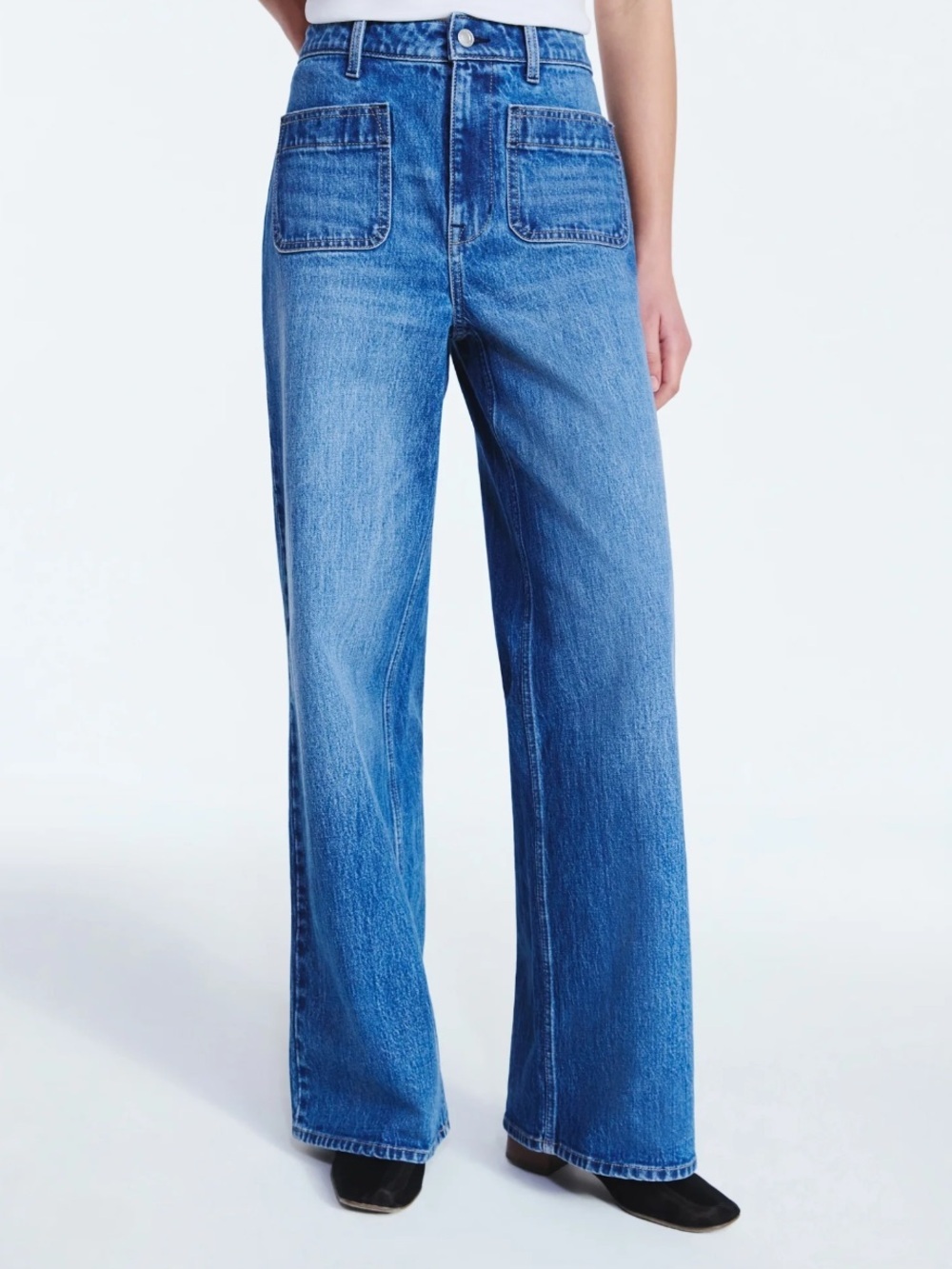 Free Assembly Womens Classic High-Rise Wide-Leg Patch Pocket Jeans in Blue
